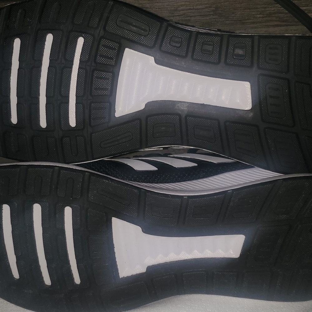 Adidas Run Falcon - Picture 2 of 3